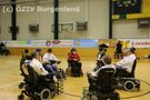 Teambesprechung auf dem Spielfeld