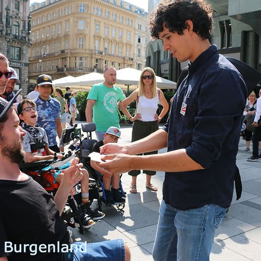 063 - auch die Erwachsenen bekommen ein Bild