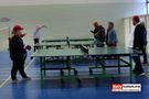 Schüler:innen beim Tischtennis