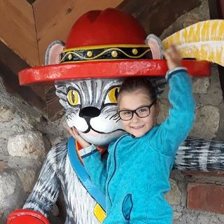 Mädchen im Märchenpark