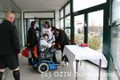 Menschen bei der Anmeldung