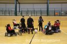 Mannschaftsbesprechung auf dem Spielfeld